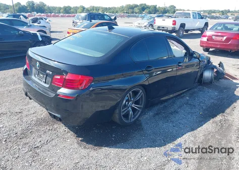 2013 BMW M5 z USA, uszkodzony, nr VIN WBSFV9C5XDC773174